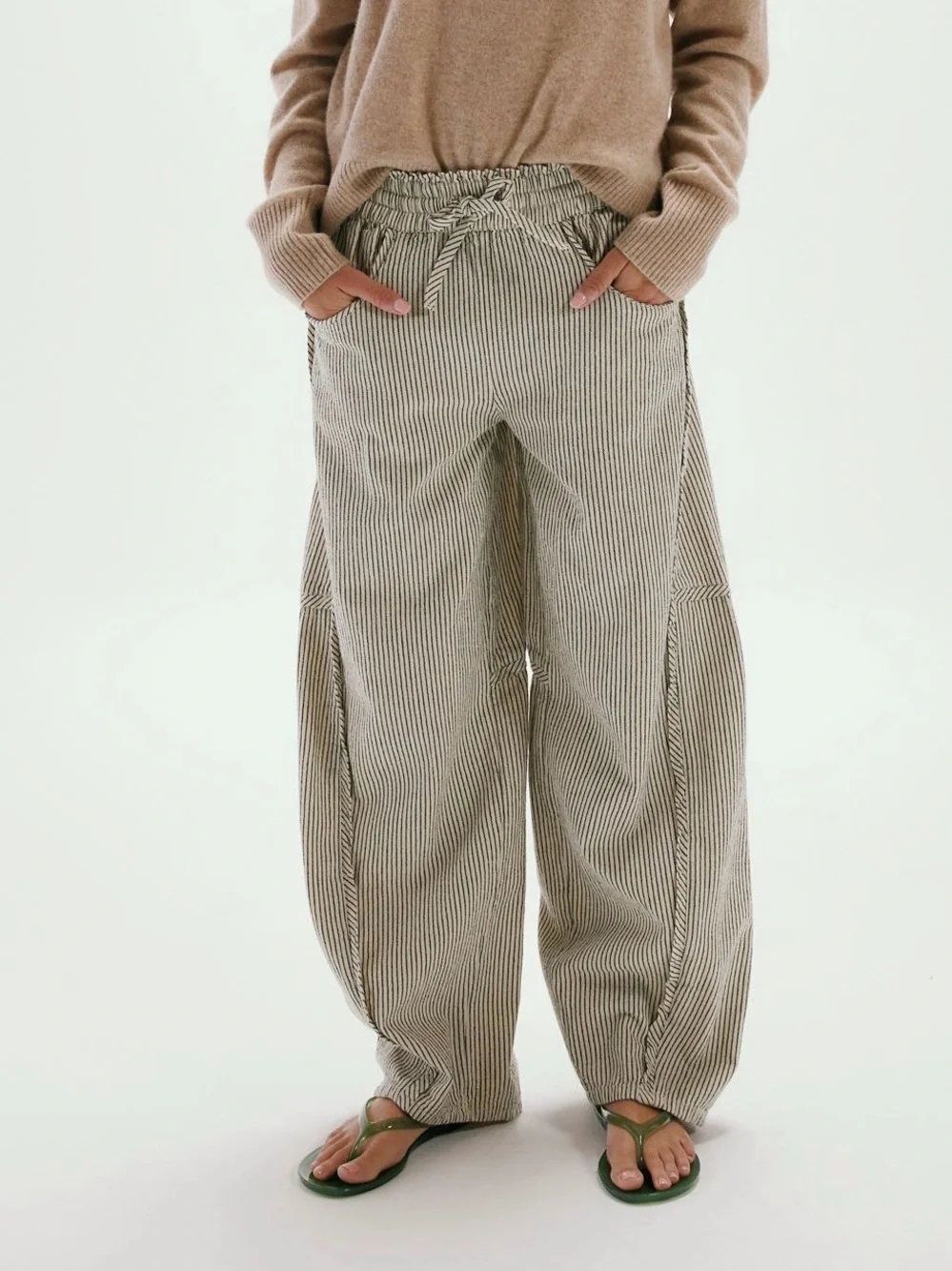 NWOT Free People Something Good Pull On Barrel Pants